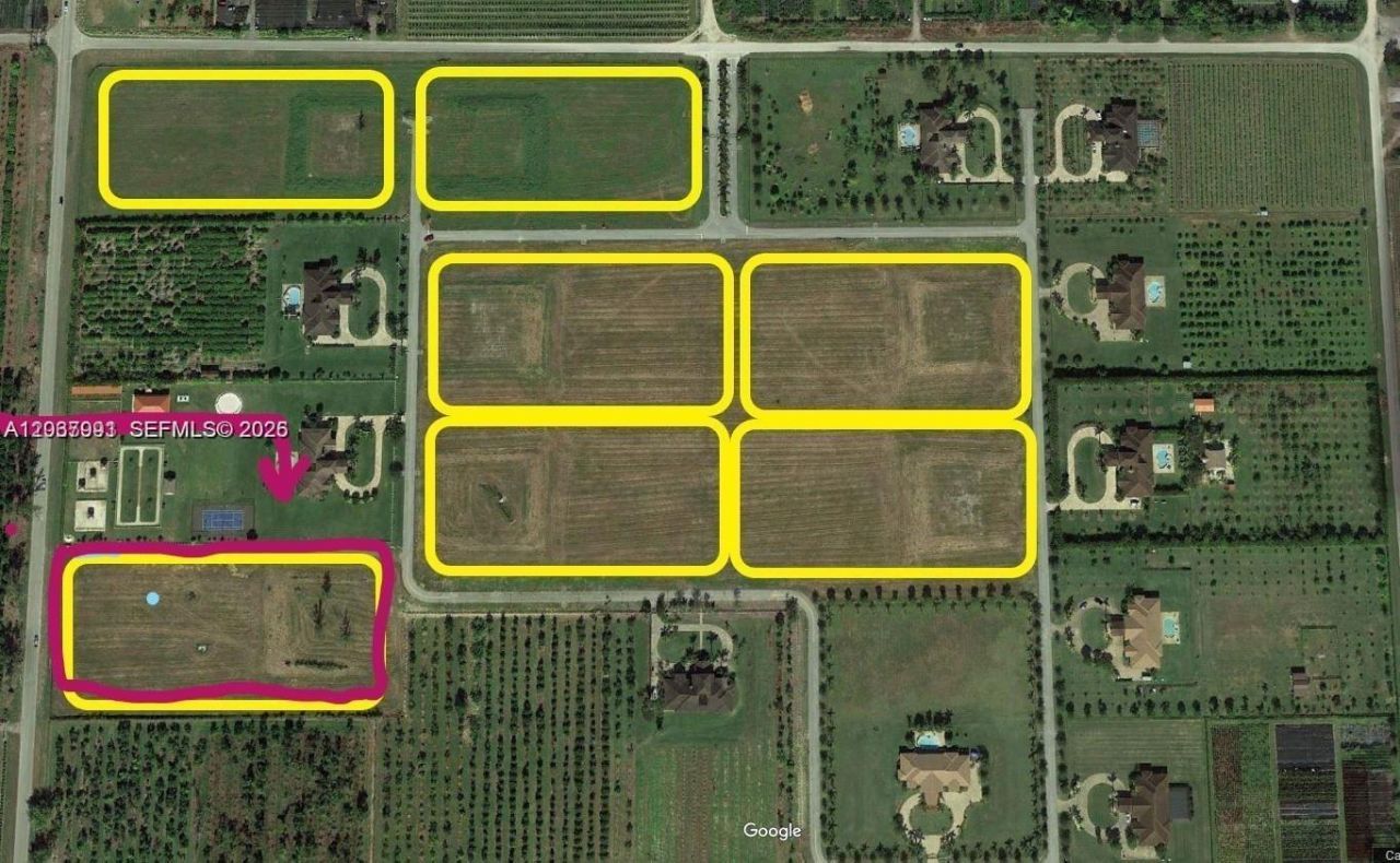 31510 SW 215 Th Av , Homestead, FL 33030 Photo
