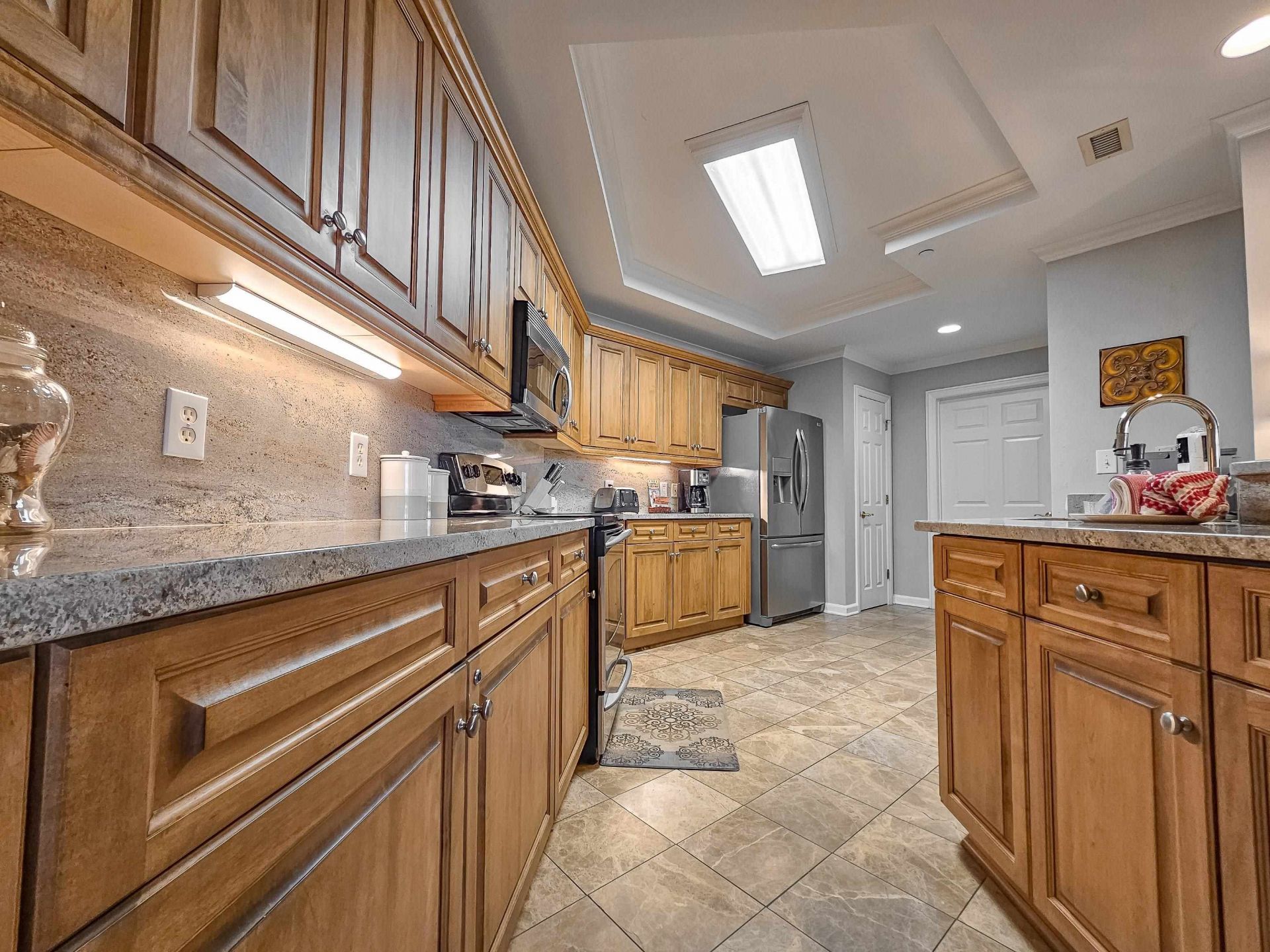 8500 Margate Circle  Photo 13