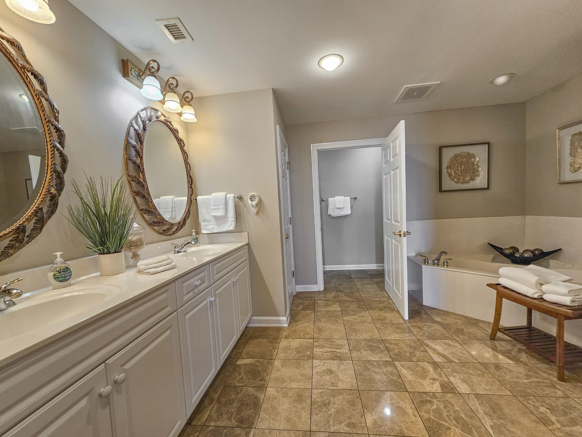 8500 Margate Circle  Photo 24