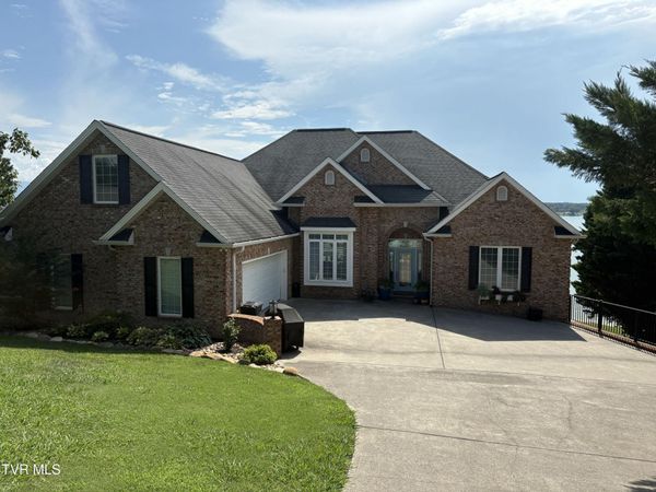 391 Back Nine Drive, White Pine, TN 37890