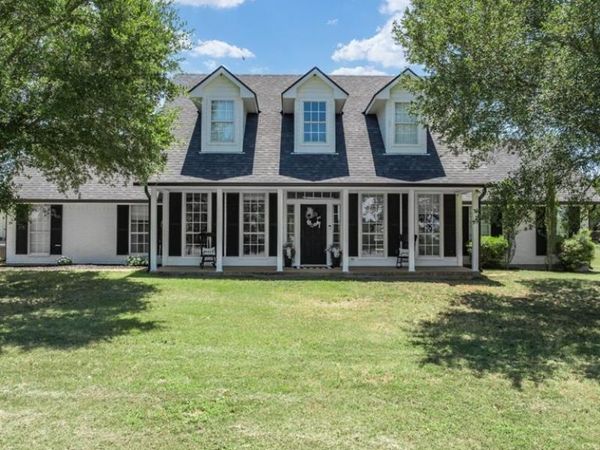 785 Tweedy Road , Valley Mills, TX 76689