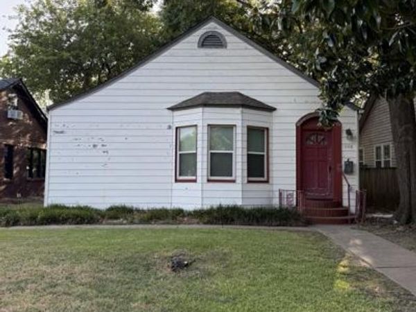1108 S Travis Street , Sherman, TX 75090