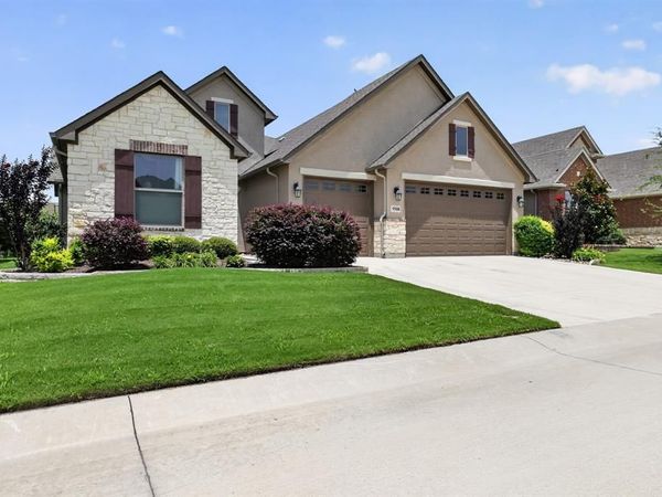 9508 Banded Iron Lane , Denton, TX 76207