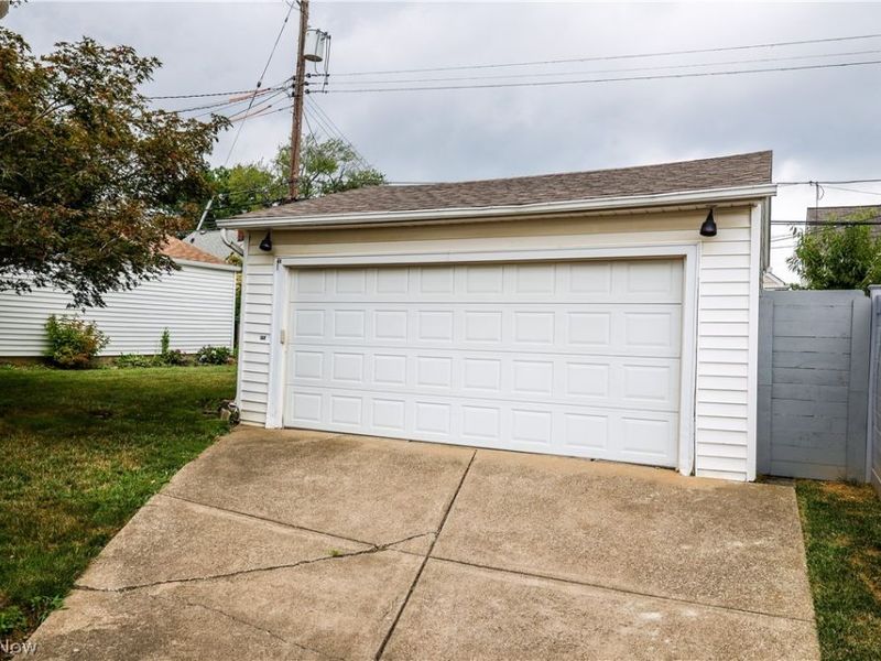 11517 Fordham Road , Garfield Heights, OH 44125 Photo 4