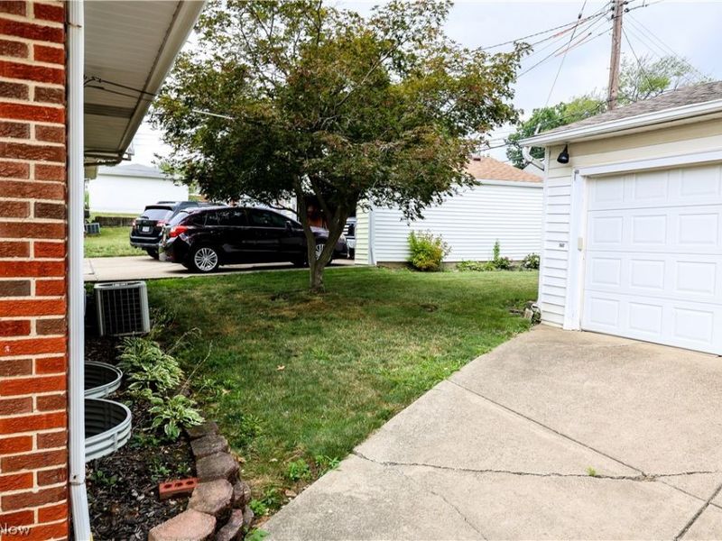 11517 Fordham Road , Garfield Heights, OH 44125 Photo 5