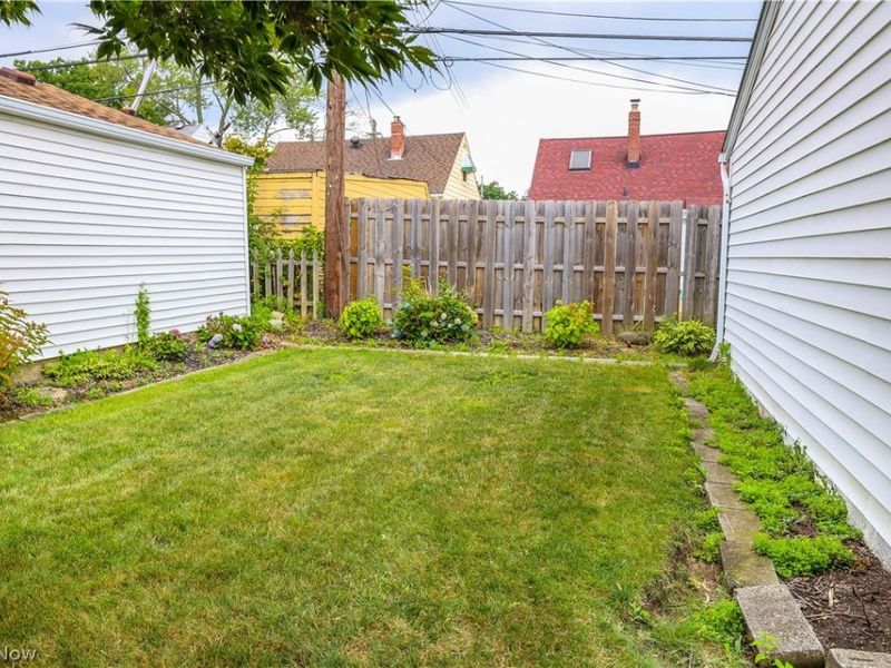 11517 Fordham Road , Garfield Heights, OH 44125 Photo 6