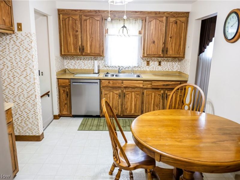 11517 Fordham Road , Garfield Heights, OH 44125 Photo 8