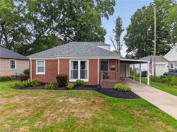 3072 Rowford Avenue SW, Massillon, OH 44646