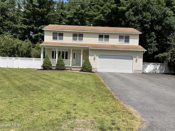 12 Netherlands Boulevard, Rotterdam, NY 12306