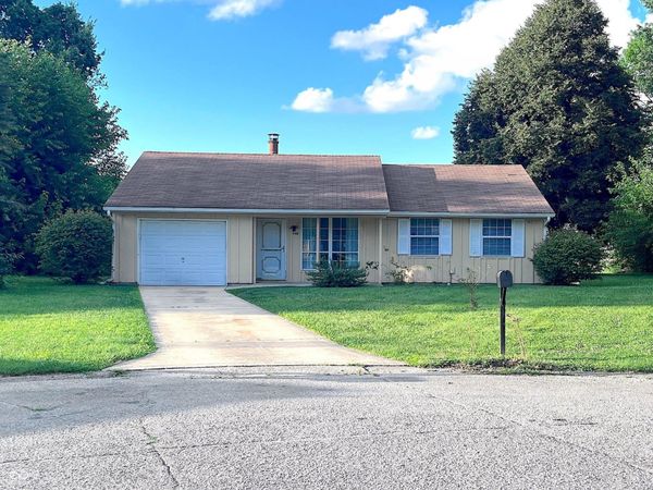 4461 Pepperidge Circle , Indianapolis, IN 46235
