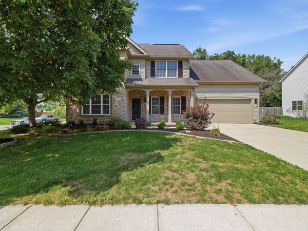 1344 Red Dunes, Avon, IN 46123