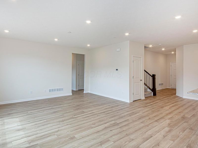337 Honeysuckle Street, Unit Lot 320, South Bloomfield, OH 43103 Photo 9