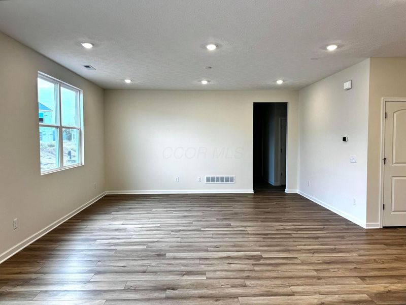 337 Honeysuckle Street, Unit Lot 320, South Bloomfield, OH 43103 Photo 9