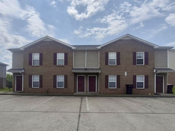 812 Oak Arbor Ct , Clarksville, TN 37040