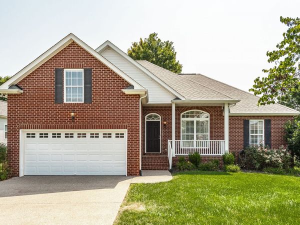 288 Remington Ave, Gallatin, TN 37066