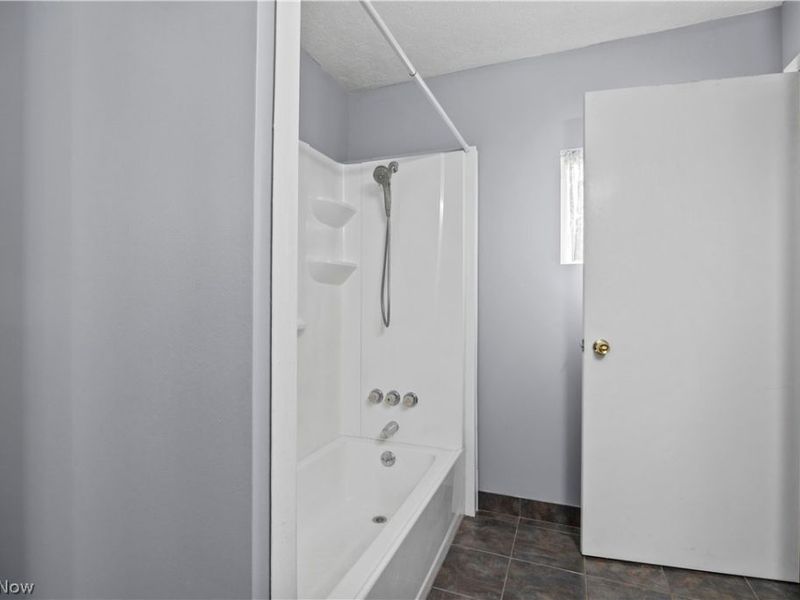 7723 W River Road S, Elyria, OH 44035 Photo 17