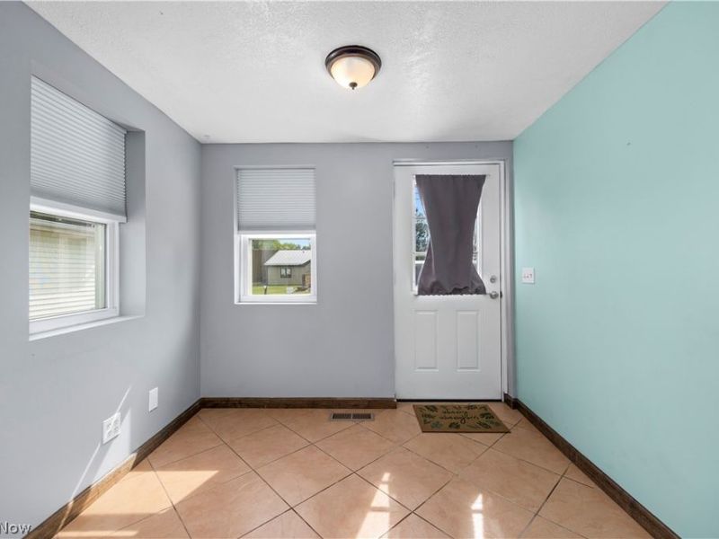 7723 W River Road S, Elyria, OH 44035 Photo 6