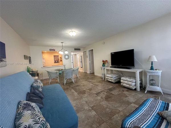 410 SE 2nd St , Unit 115, Hallandale Beach, FL 33009