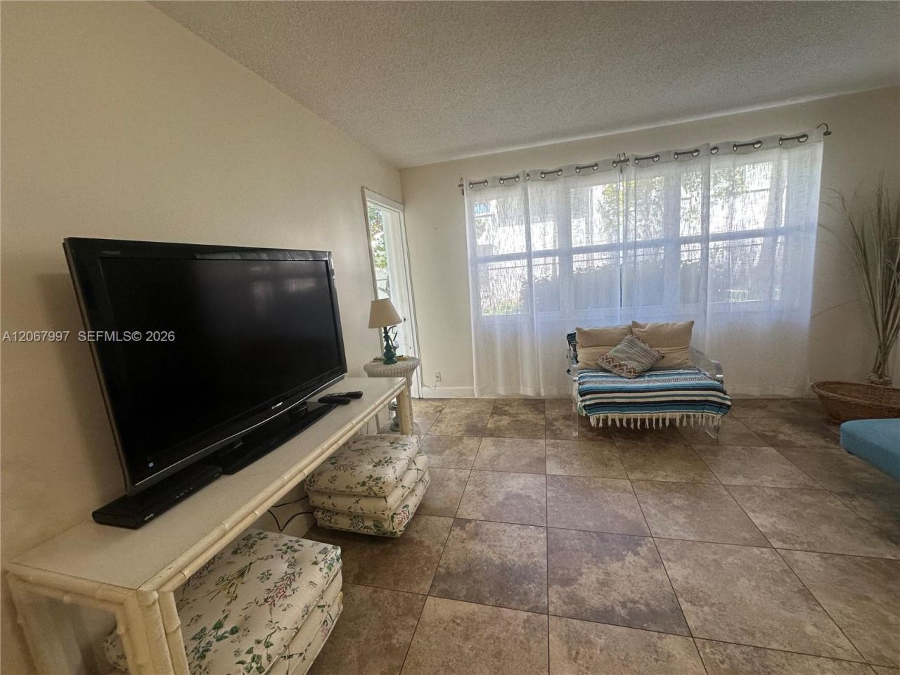 410 SE 2nd St, Unit 115, Hallandale Beach, FL 33009 Photo