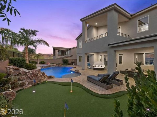 28 Vista Outlook Street, Henderson, NV 89011