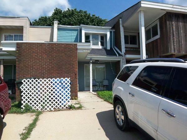 2020 Berkshire Circle , Unit H, Carpentersville, IL 60110