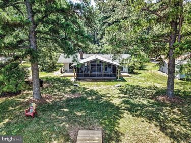 781 N GLEBE ROAD, MONTROSS, VA 22520