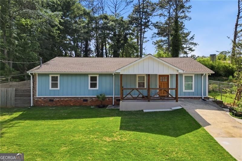 2710 Gray Road Se, Smyrna, GA 30082 Main Photo