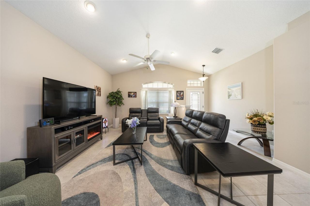 153 Park Place Circle, Palm Coast, FL 32164 Photo