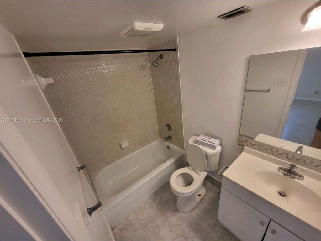 3360 Spanish Moss Ter, Unit 412, Lauderhill, FL 33319 Photo