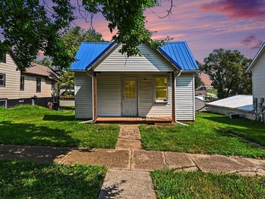 910 HILL Street, HARLAN, IA 51537