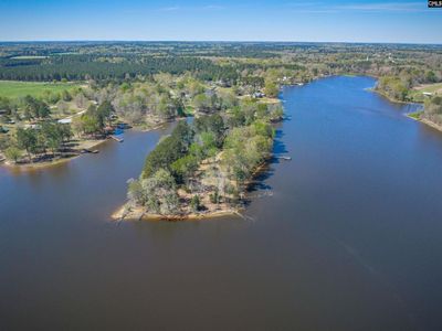 100 Harbors End Drive , Saluda, SC 29138