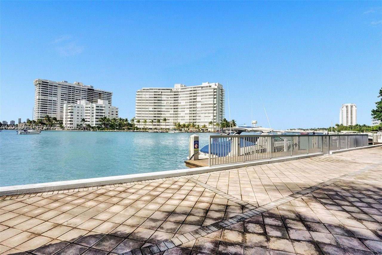 1430 16th St, Unit 1, Miami Beach, FL 33139 Photo
