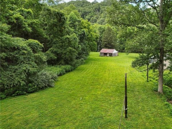 148 Broughton Lane, Spurlockville, WV 25529