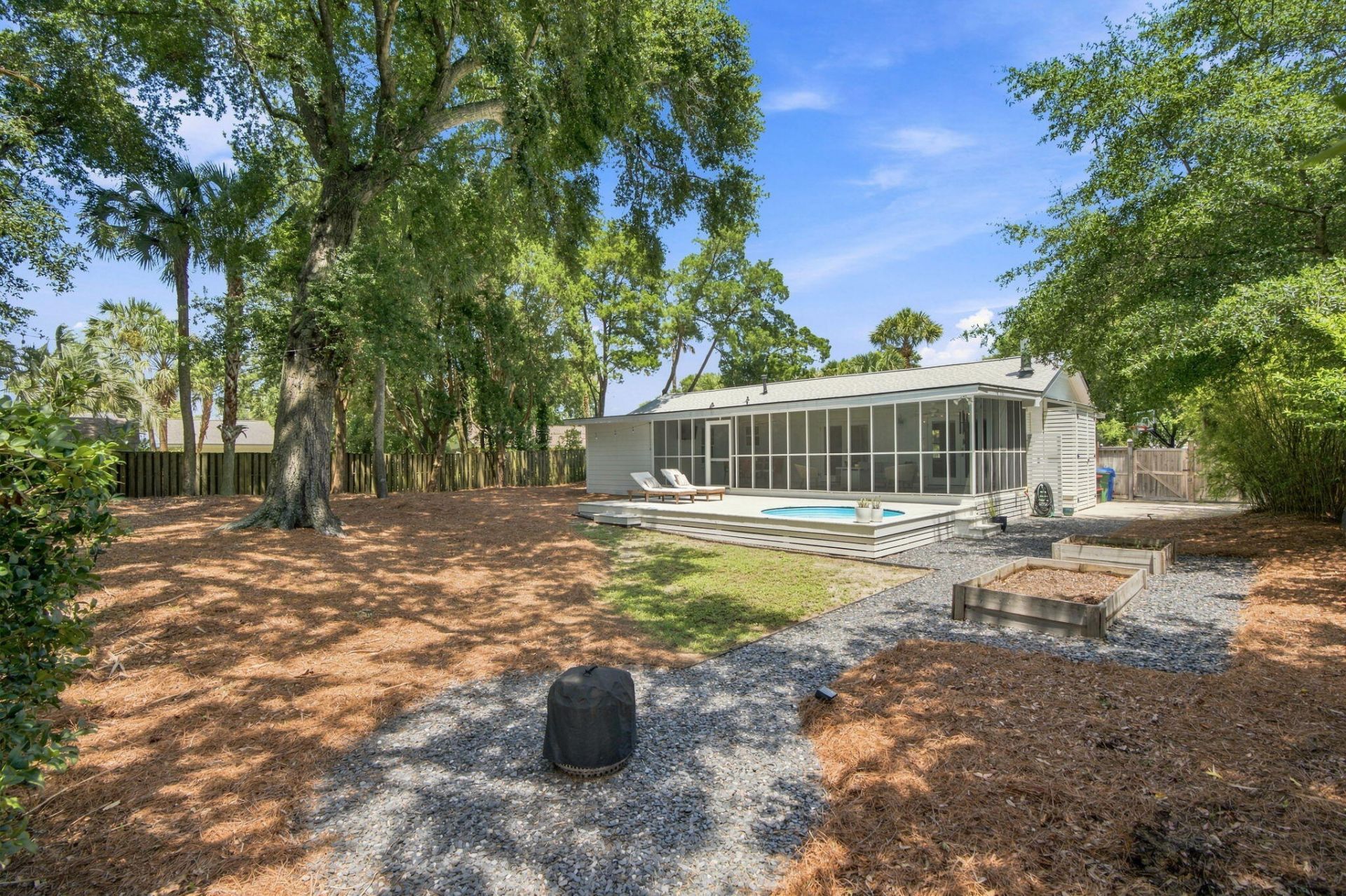 37 32nd Avenue Photo 50