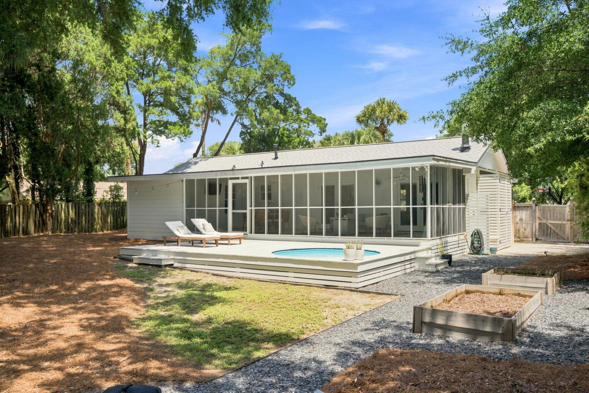 37 32nd Avenue Photo 51