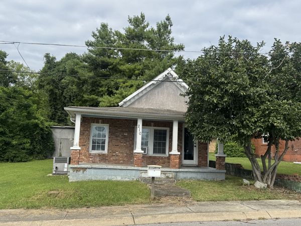 210 S Foster Ave , Gallatin, TN 37066