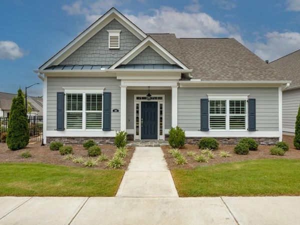 301 Bradford Walk, Woodstock, GA 30188