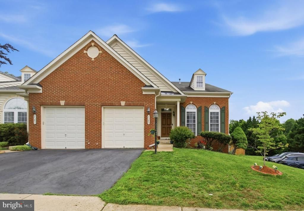 7385 Cluster House Way, Gainesville, VA 20155 Main Photo