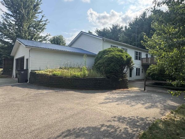 15066 State Road 120 Road, Bristol, IN 46507