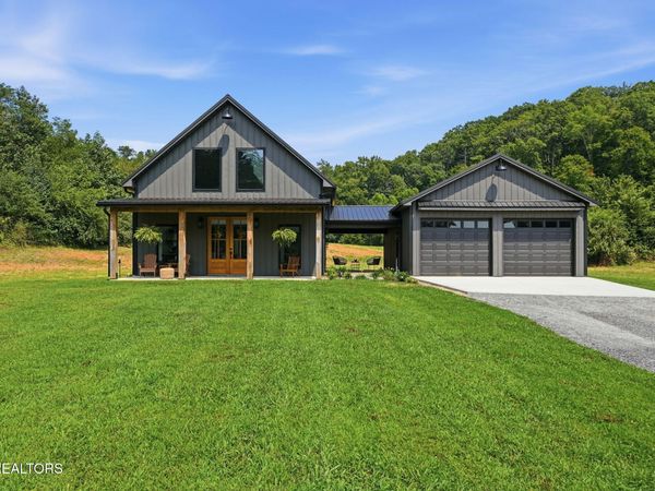 153 Lancer Rd, Harriman, TN 37748