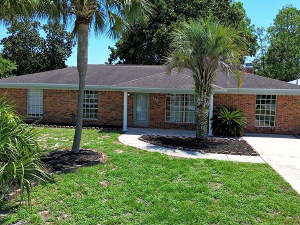 130 Heather Drive, Panama City Beach, FL 32413