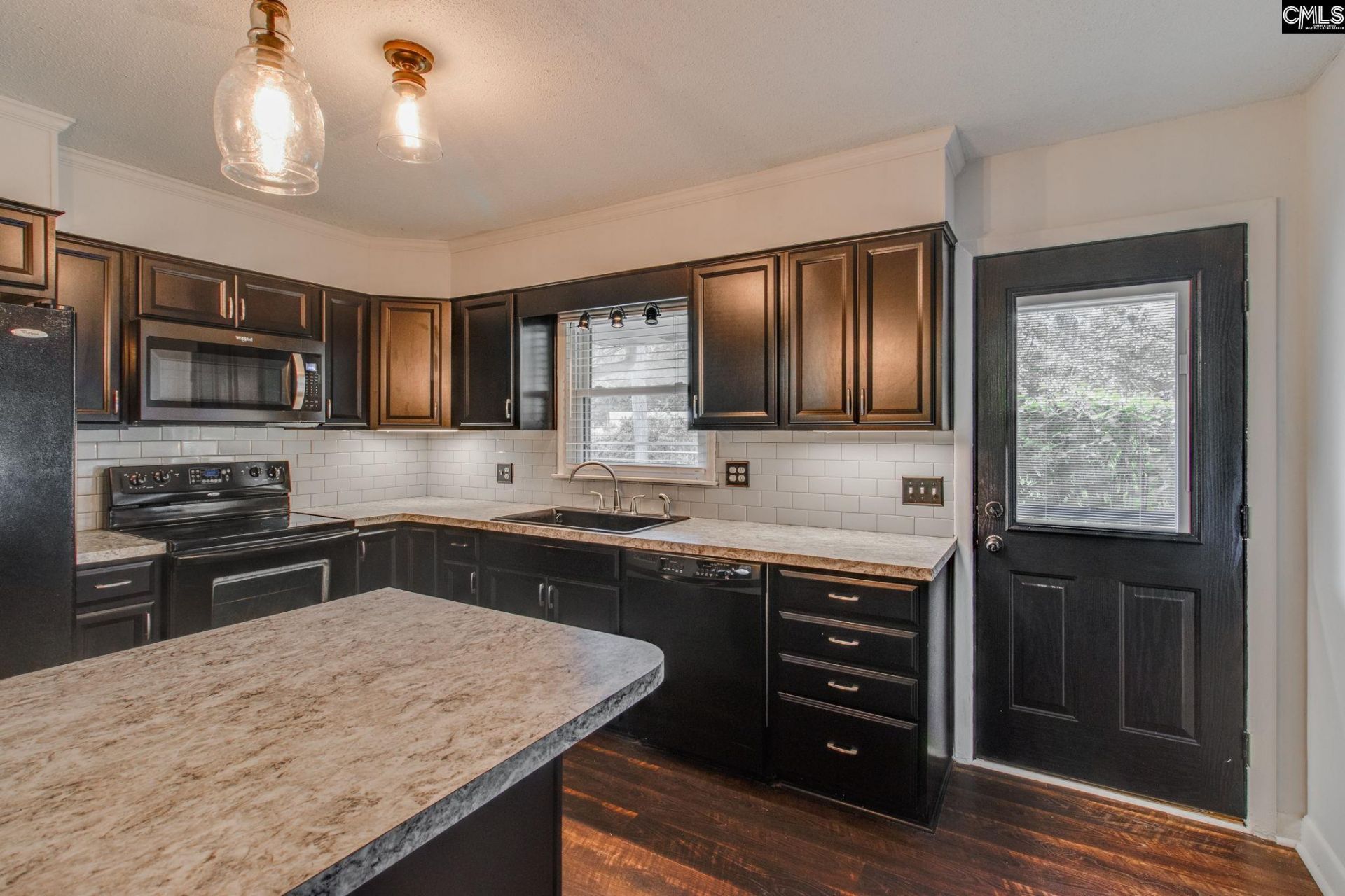 6627 Formosa Drive Photo 13
