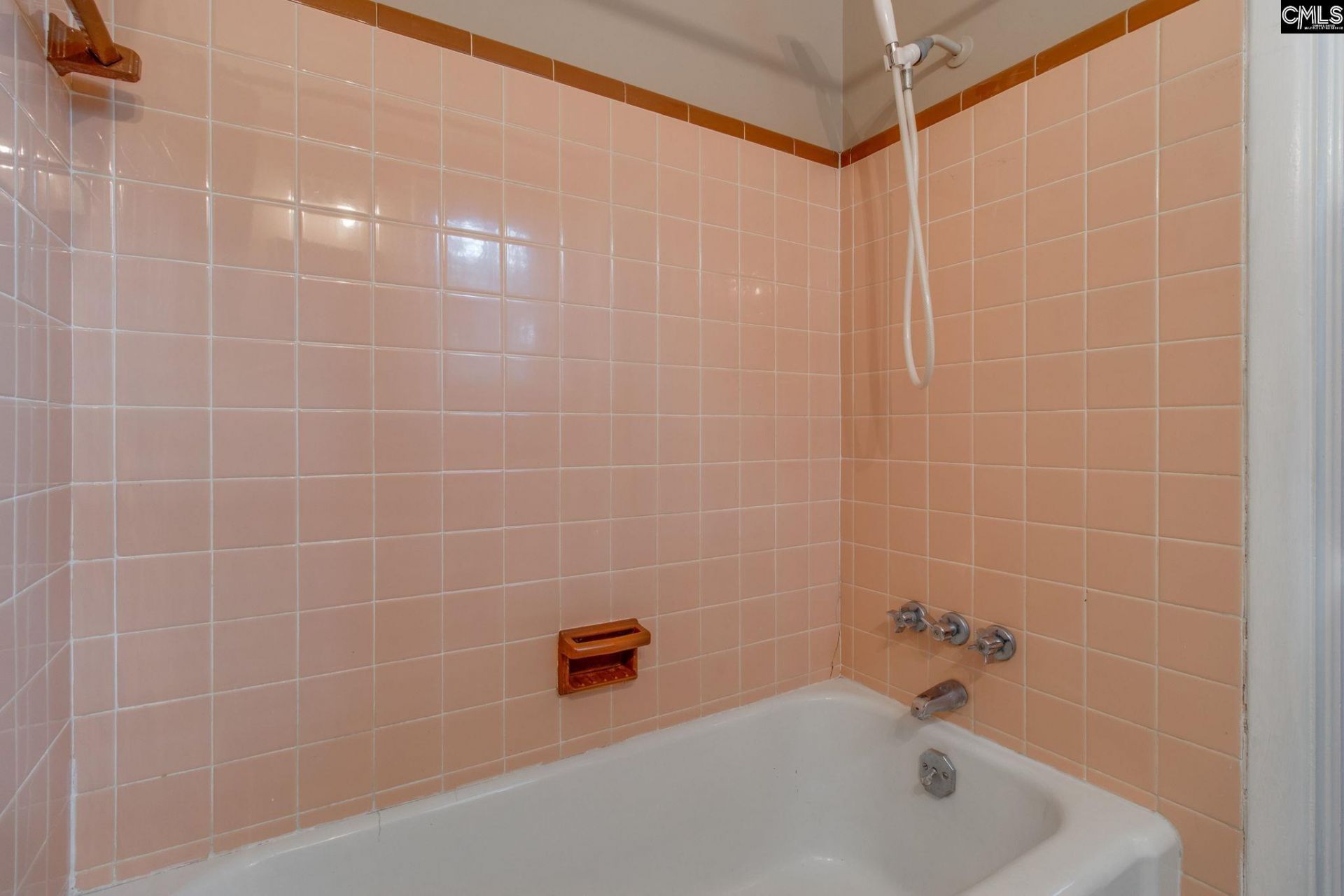 6627 Formosa Drive Photo 34