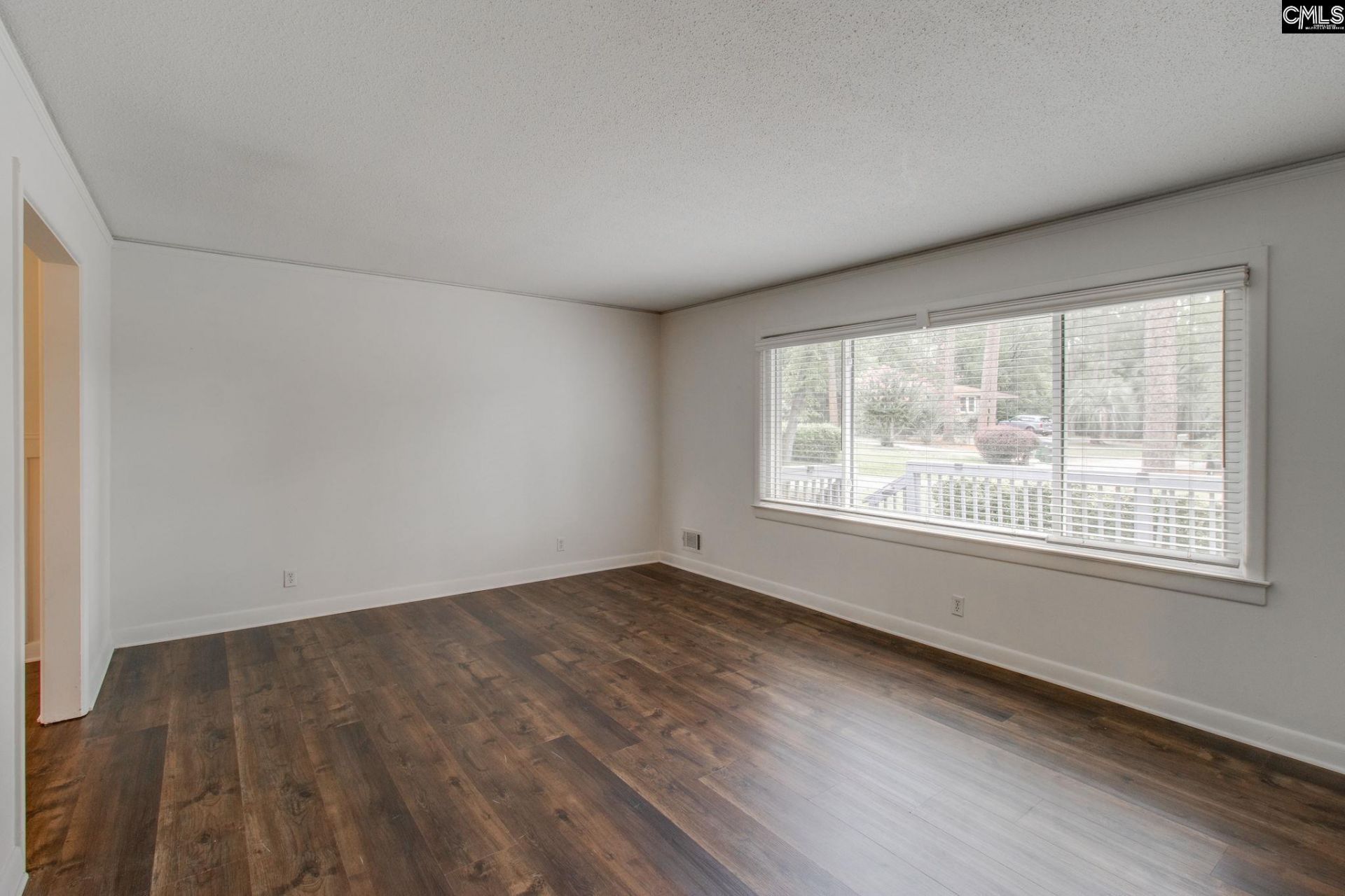 6627 Formosa Drive Photo 9
