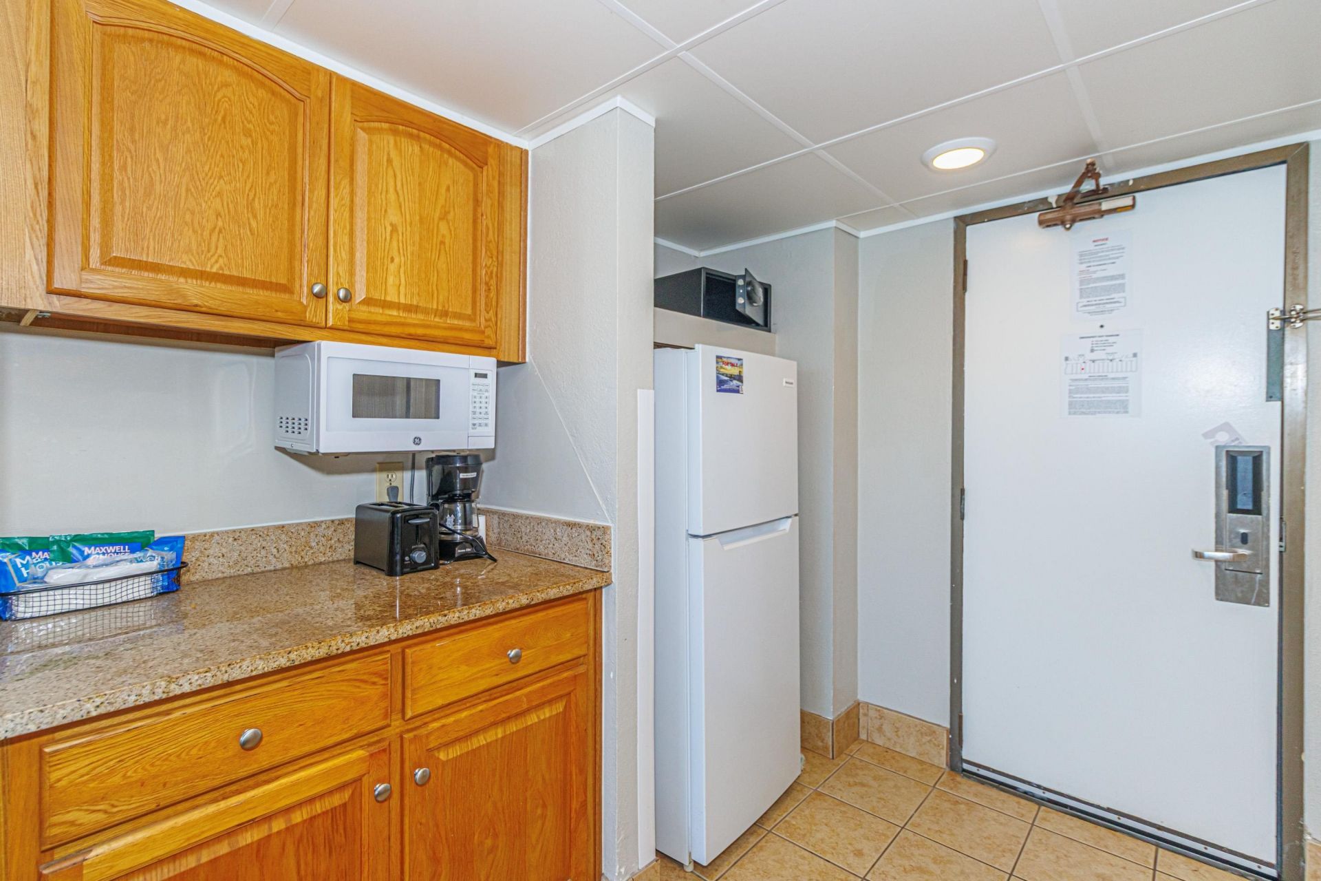 7100 N Ocean Blvd. Photo 17