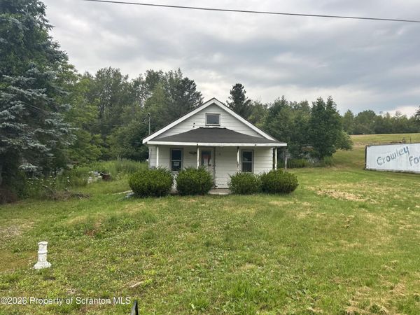 1900 Greenfield Road, Jermyn, PA 18433