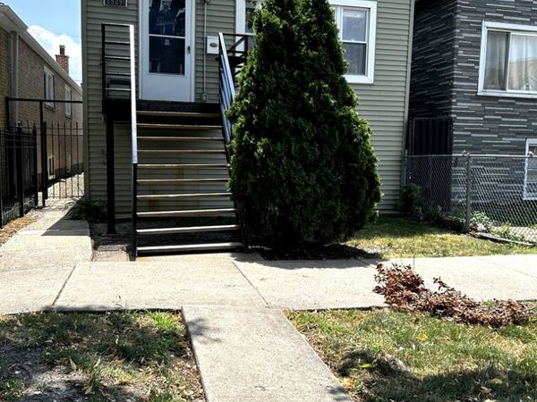 2529 W 39th Place, Chicago, IL 60632