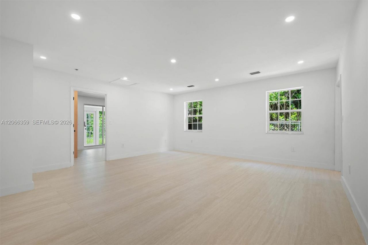 11770 Griffing Blvd, Biscayne Park, FL 33161 Photo