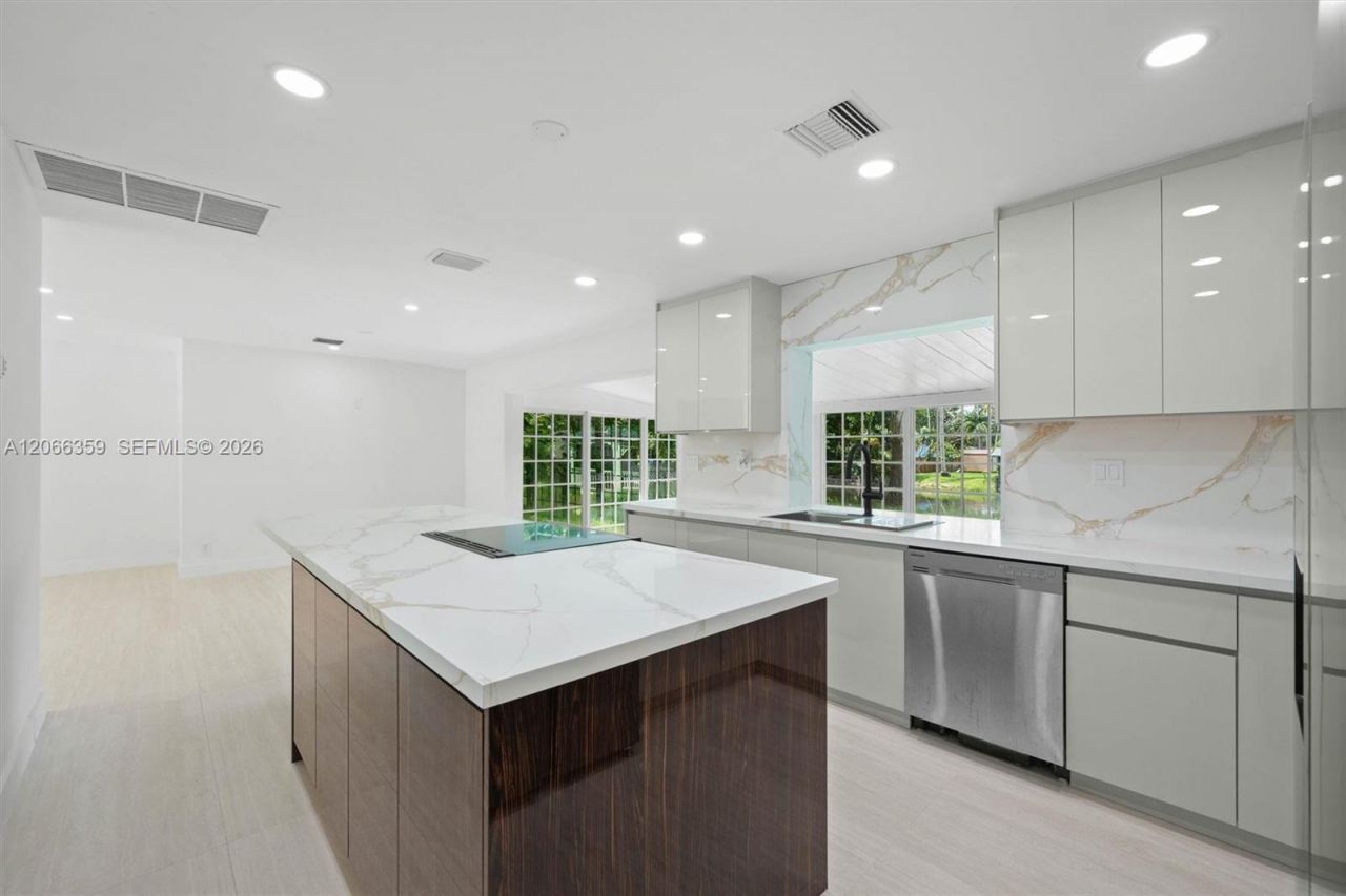 11770 Griffing Blvd, Biscayne Park, FL 33161 Photo