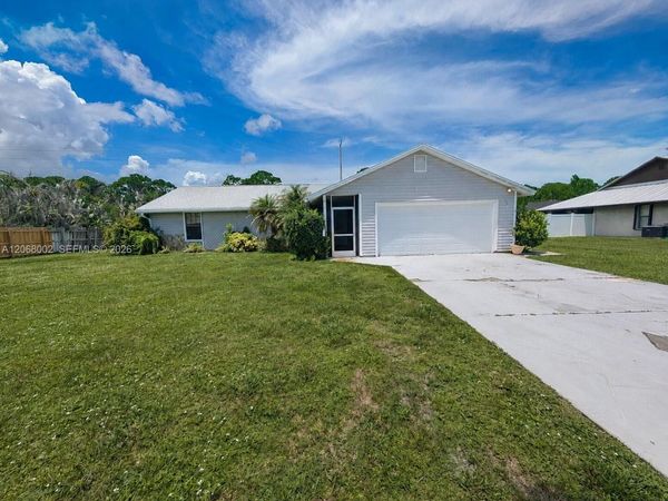 5601 Paleo Pines Cir , Fort Pierce, FL 34951